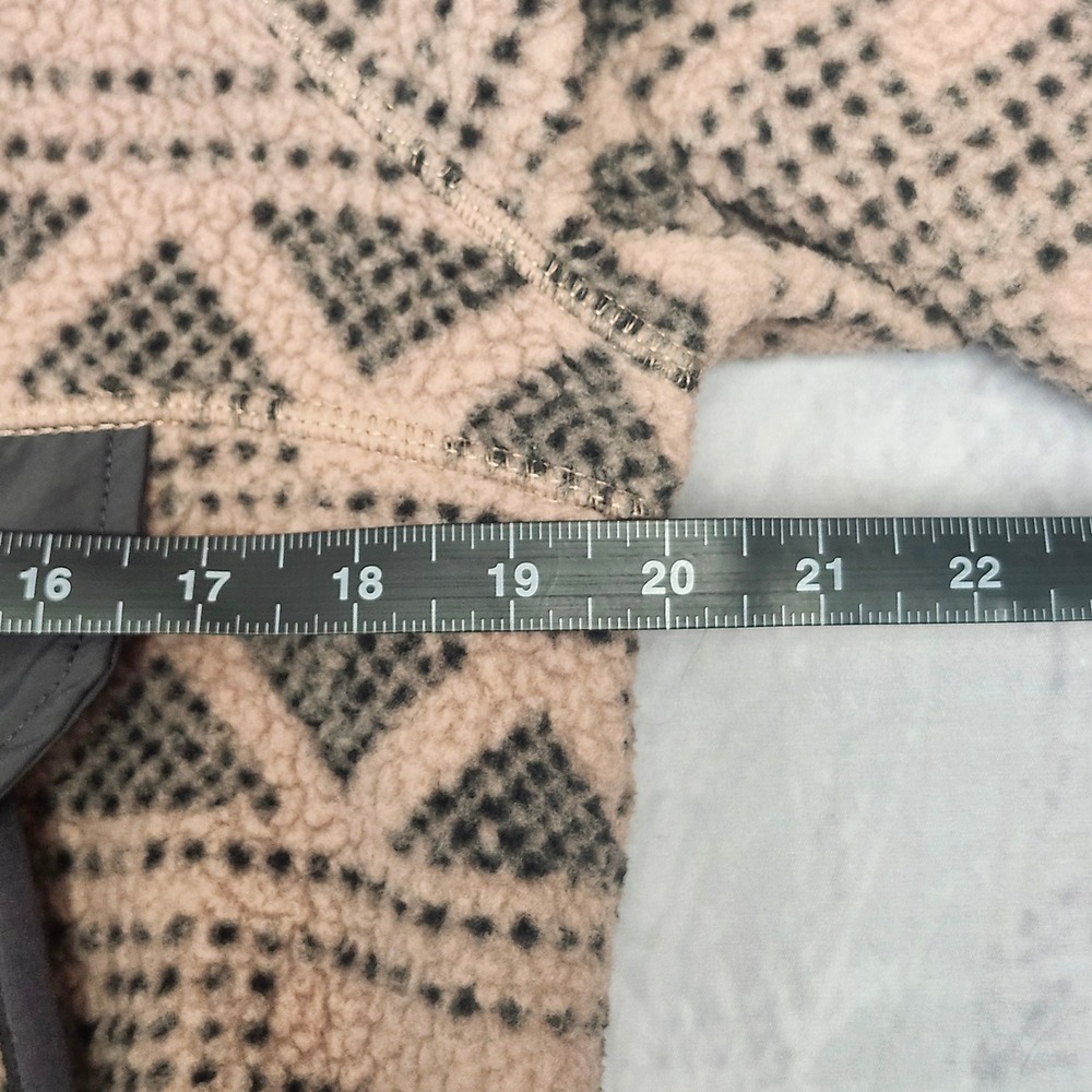 Carhartt Aztec Geometric Fleece Pullover Jacket Size Small Relaxed Fit 104922 - Picture 7 of 8